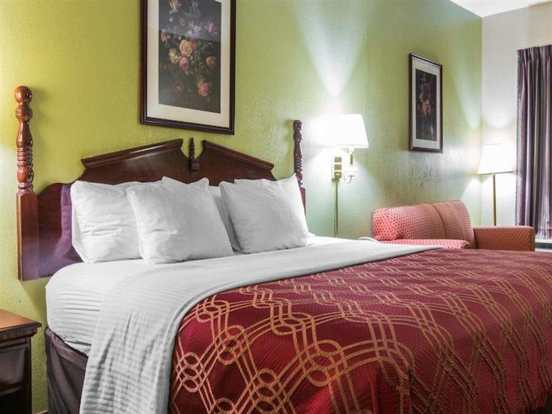Royal Palms Inn Стокбридж Экстерьер фото